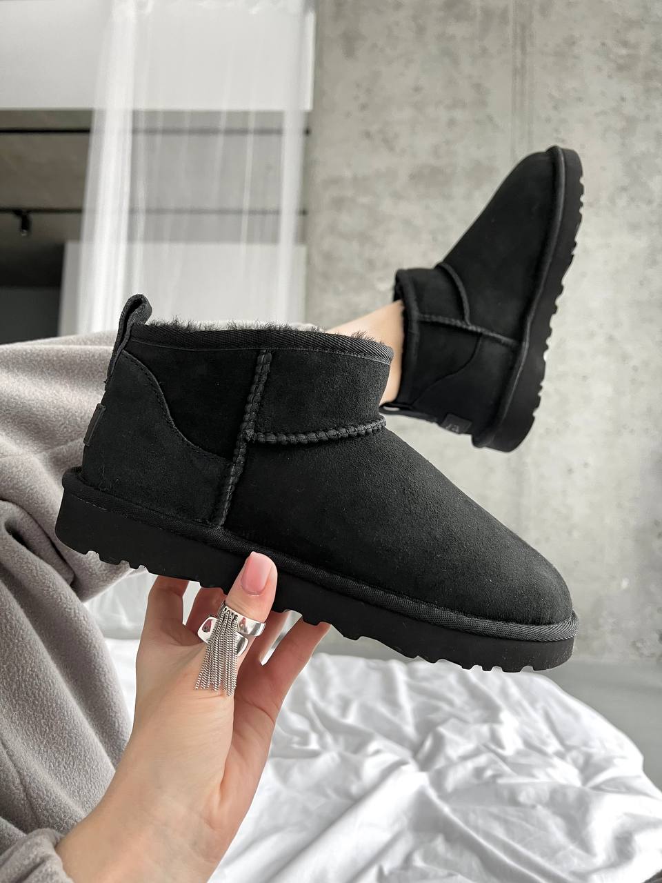 UGG Classic Ultra Mini Black - oceanhype - 