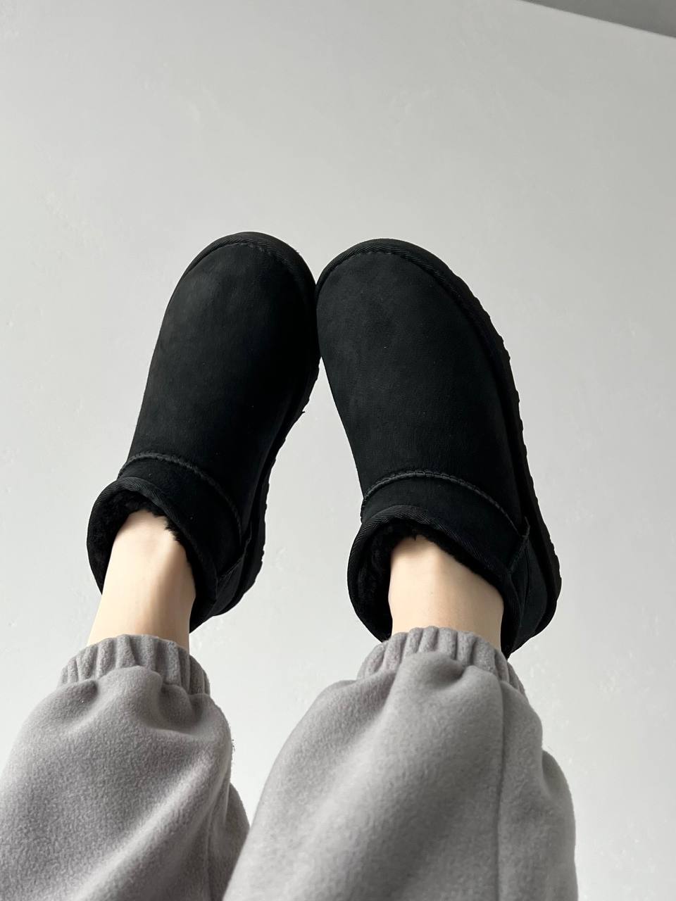 UGG Classic Ultra Mini Black - oceanhype - 