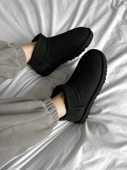 UGG Classic Ultra Mini Black - oceanhype - 