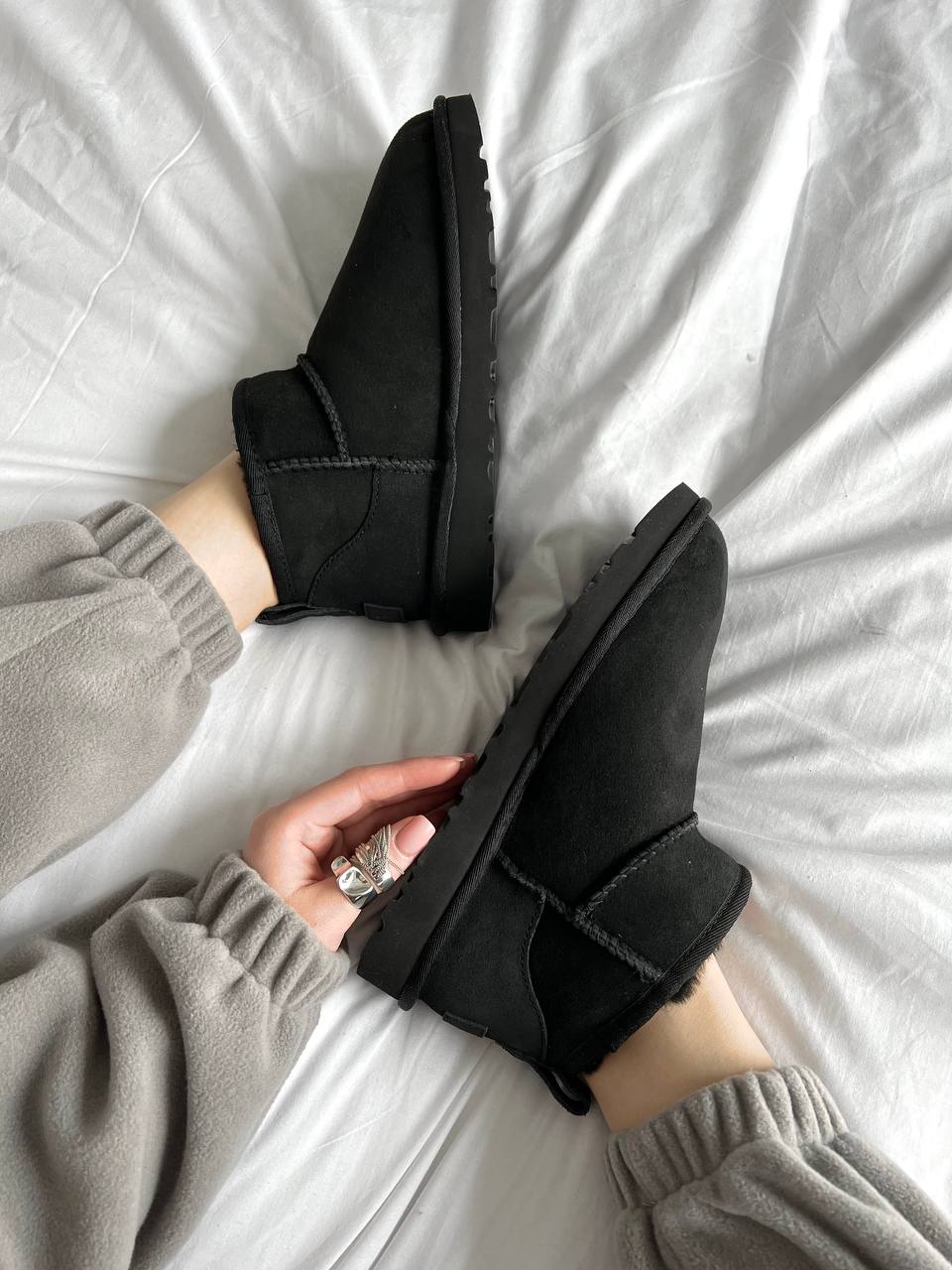 UGG Classic Ultra Mini Black - oceanhype - 