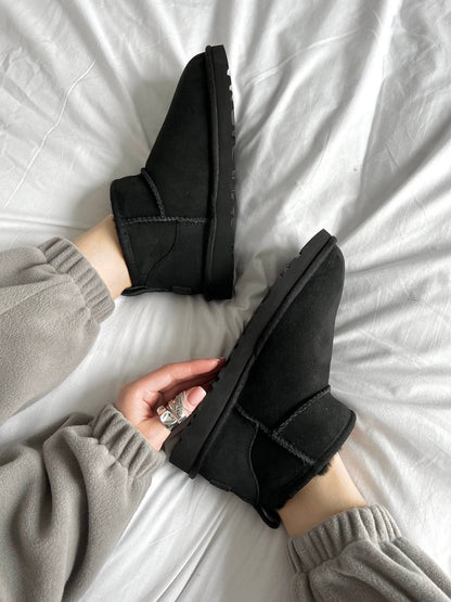 UGG Classic Ultra Mini Black - oceanhype - 