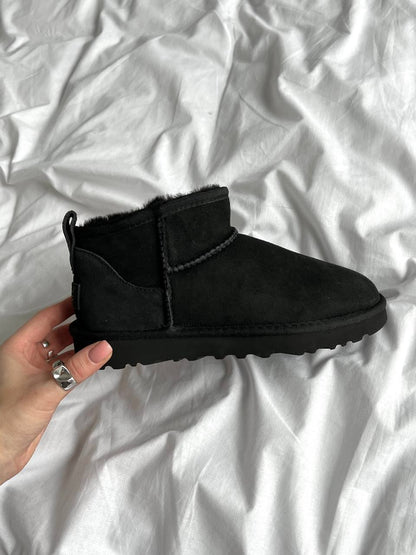 UGG Classic Ultra Mini Black - oceanhype - 