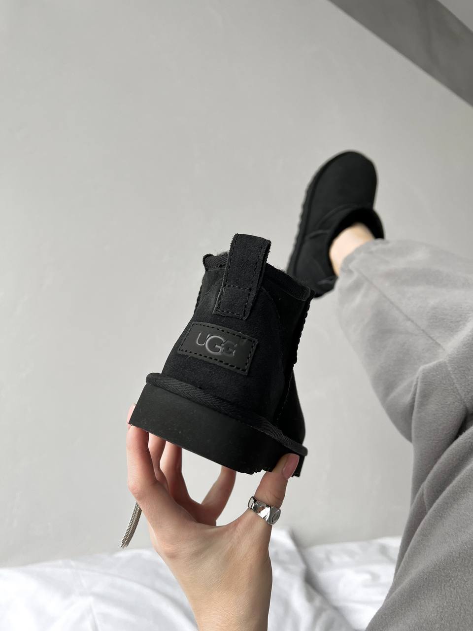 UGG Classic Ultra Mini Black - oceanhype - 