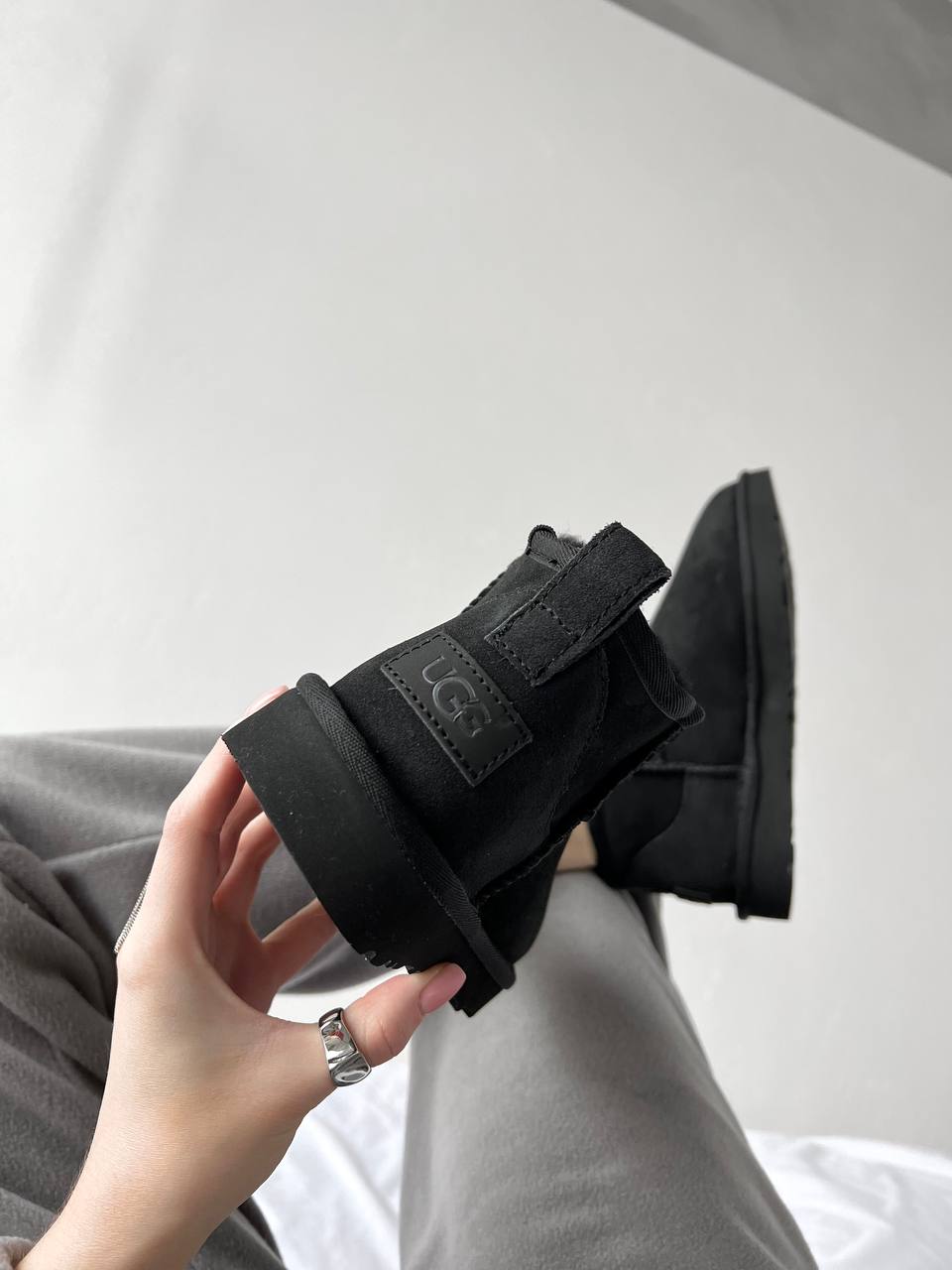 UGG Classic Ultra Mini Black - oceanhype - 
