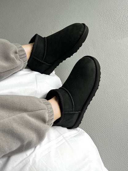 UGG Classic Ultra Mini Black - oceanhype - 