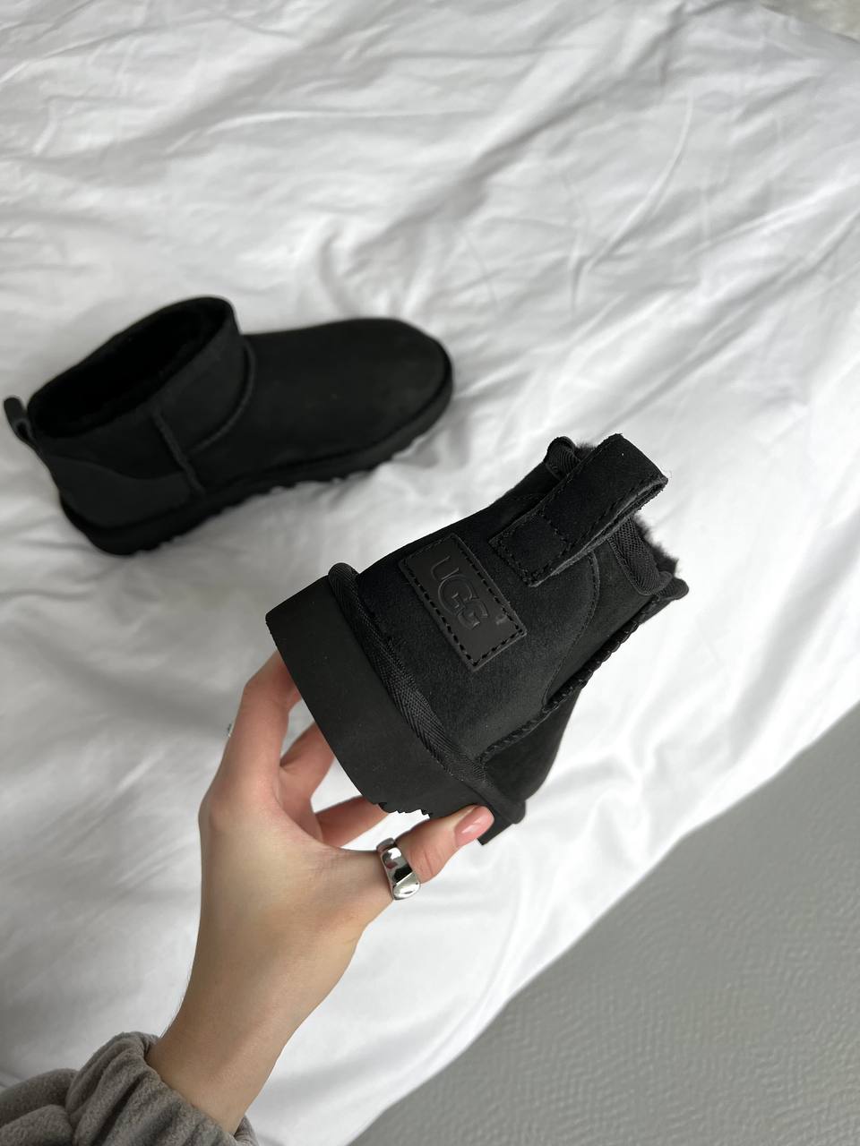 UGG Classic Ultra Mini Black - oceanhype - 