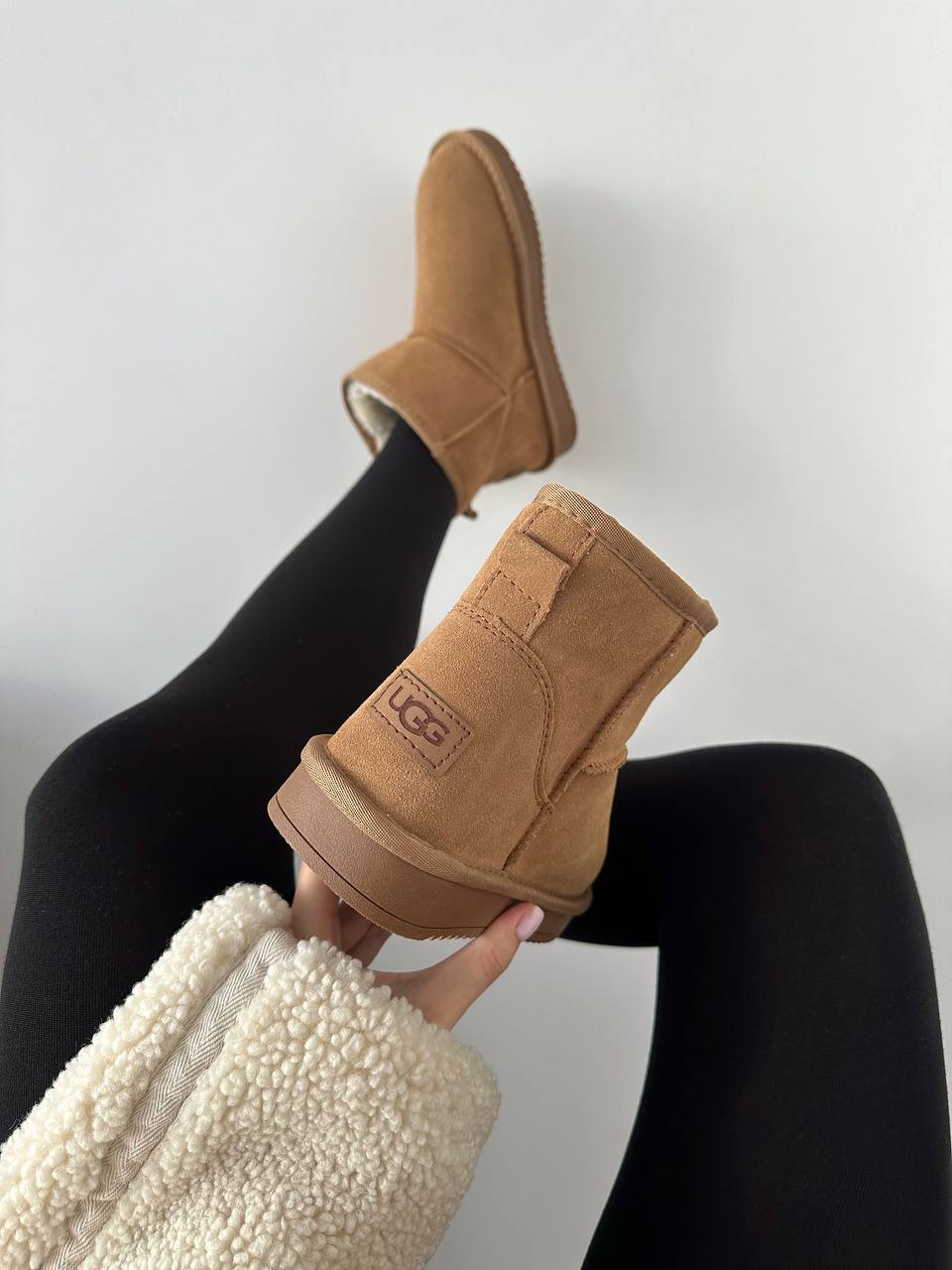 UGG Classic Mini Brown - oceanhype - 