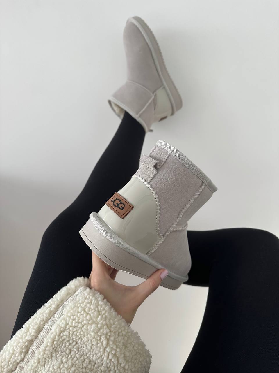 UGG Classic Mini Light Grey Lacquer - oceanhype - 