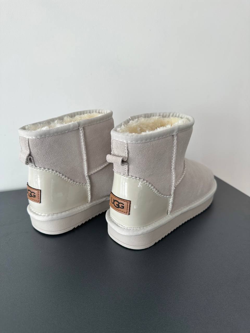 UGG Classic Mini Light Grey Lacquer - oceanhype - 