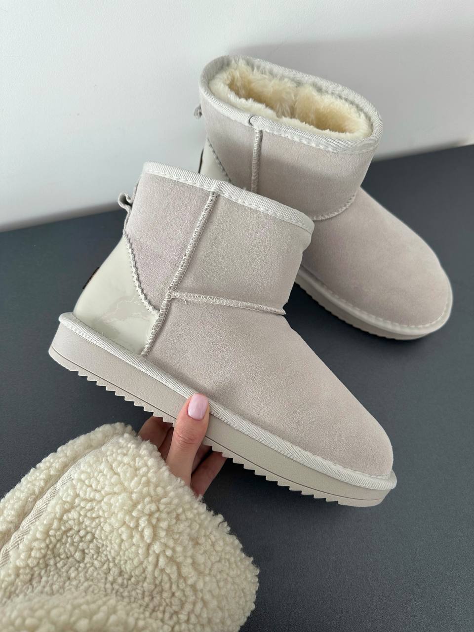 UGG Classic Mini Light Grey Lacquer - oceanhype - 