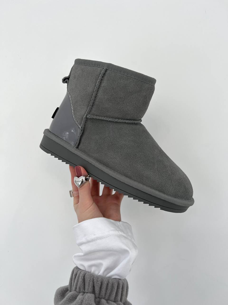 UGG Classic Mini Light Grey Lacquer - oceanhype - 