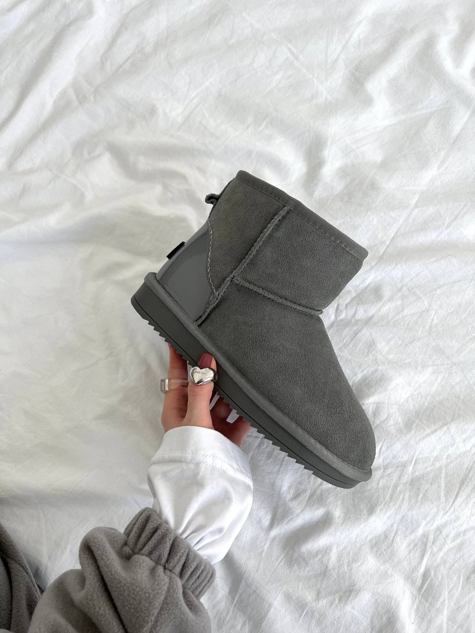 UGG Classic Mini Light Grey Lacquer - oceanhype - 