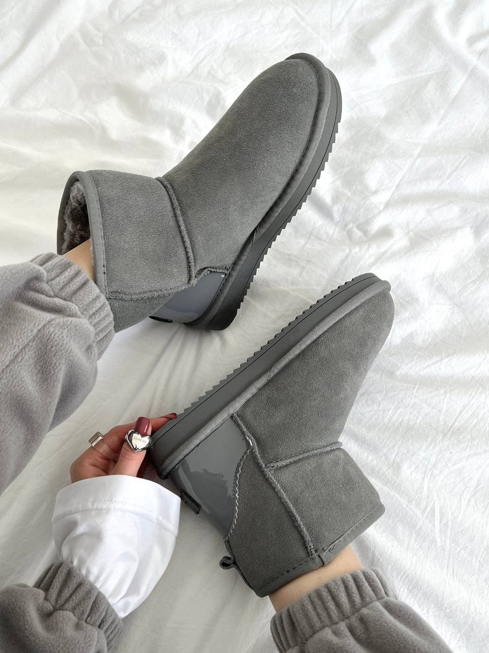 UGG Classic Mini Light Grey Lacquer - oceanhype - 