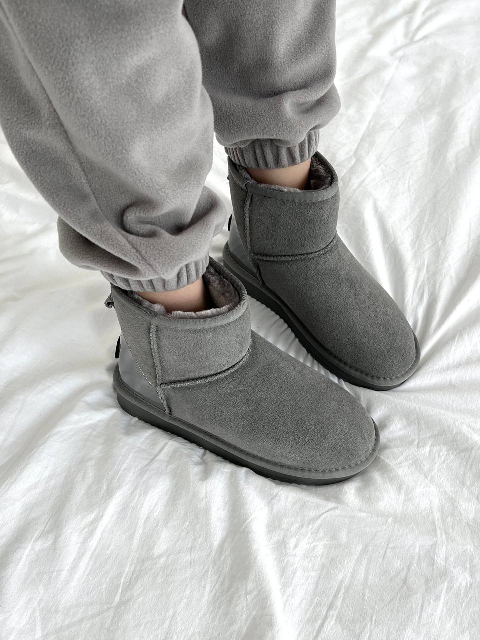 UGG Classic Mini Light Grey Lacquer - oceanhype - 