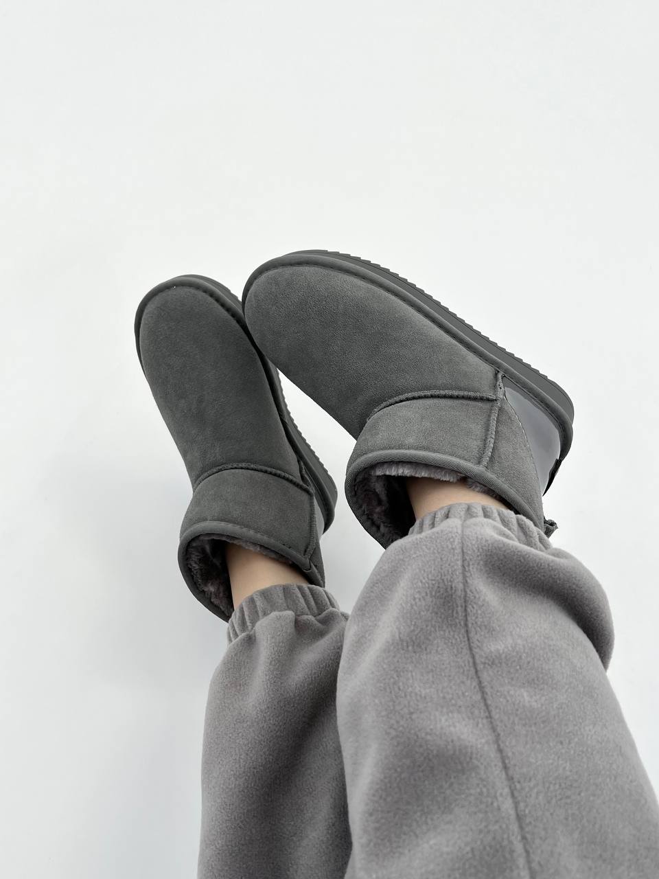 UGG Classic Mini Light Grey Lacquer - oceanhype - 