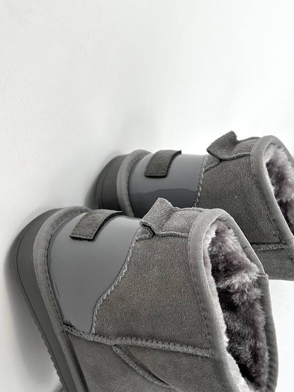 UGG Classic Mini Light Grey Lacquer - oceanhype - 