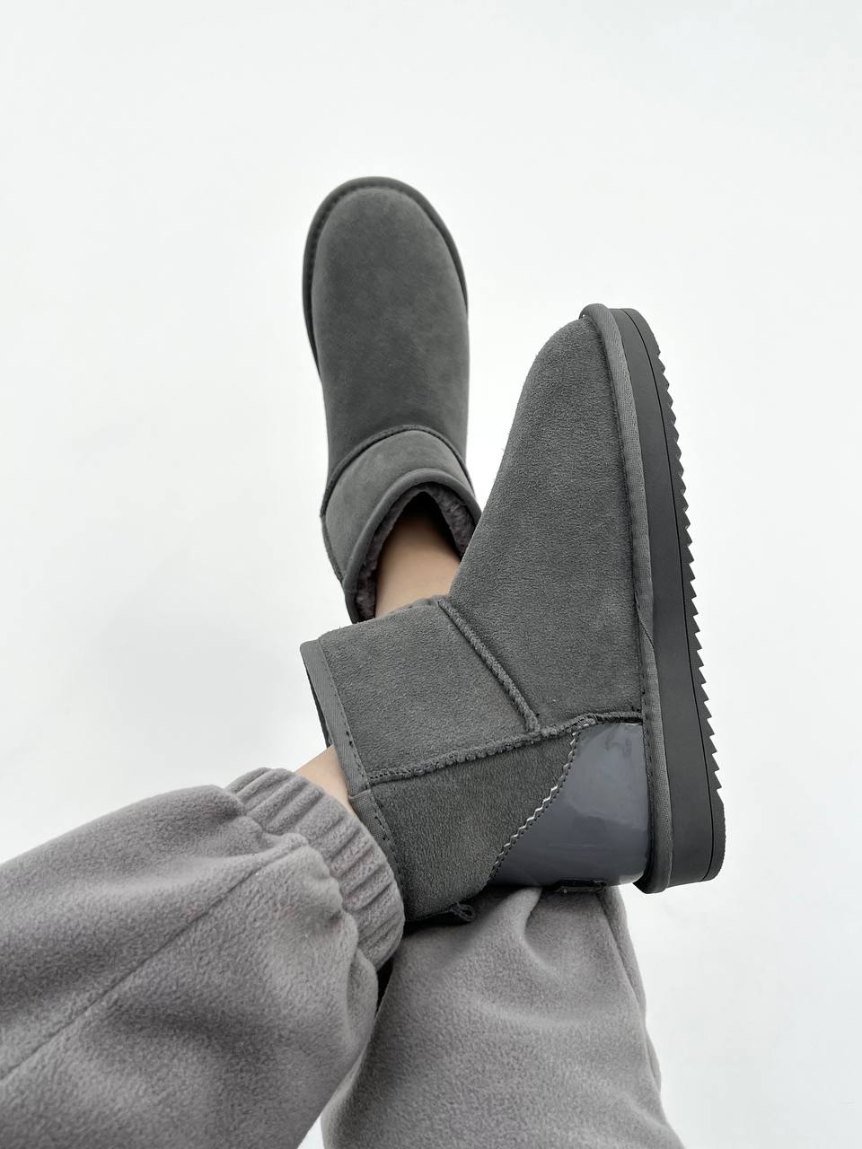 UGG Classic Mini Light Grey Lacquer - oceanhype - 