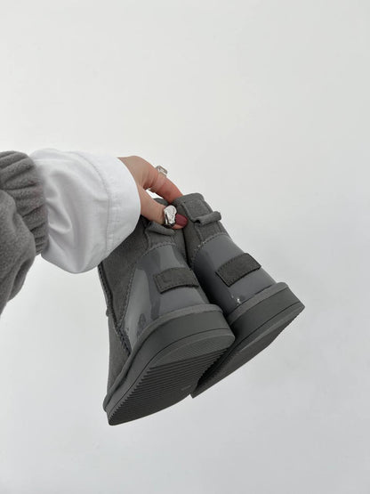 UGG Classic Mini Light Grey Lacquer - oceanhype - 