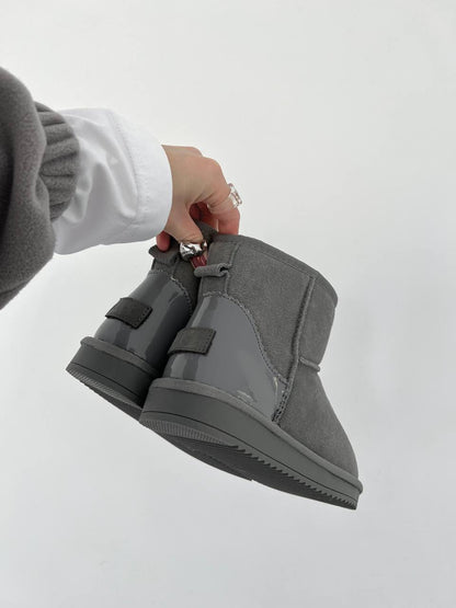 UGG Classic Mini Light Grey Lacquer - oceanhype - 