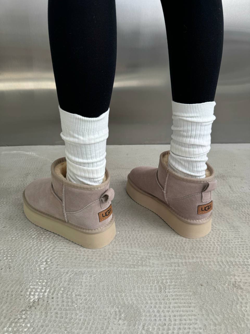 UGG Ultra Mini Platform Beige Suede - oceanhype - 