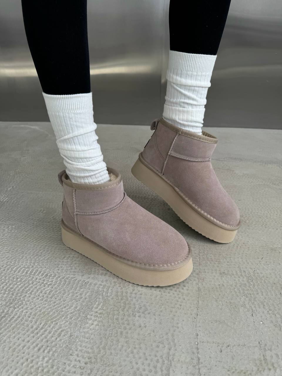 UGG Ultra Mini Platform Beige Suede - oceanhype - 