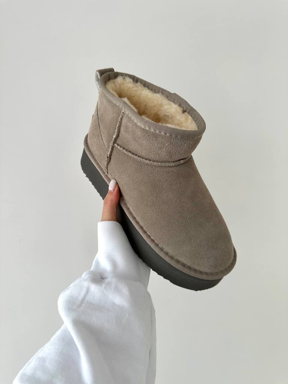 UGG Classic Ultra Mini Platform Khaki - oceanhype - 