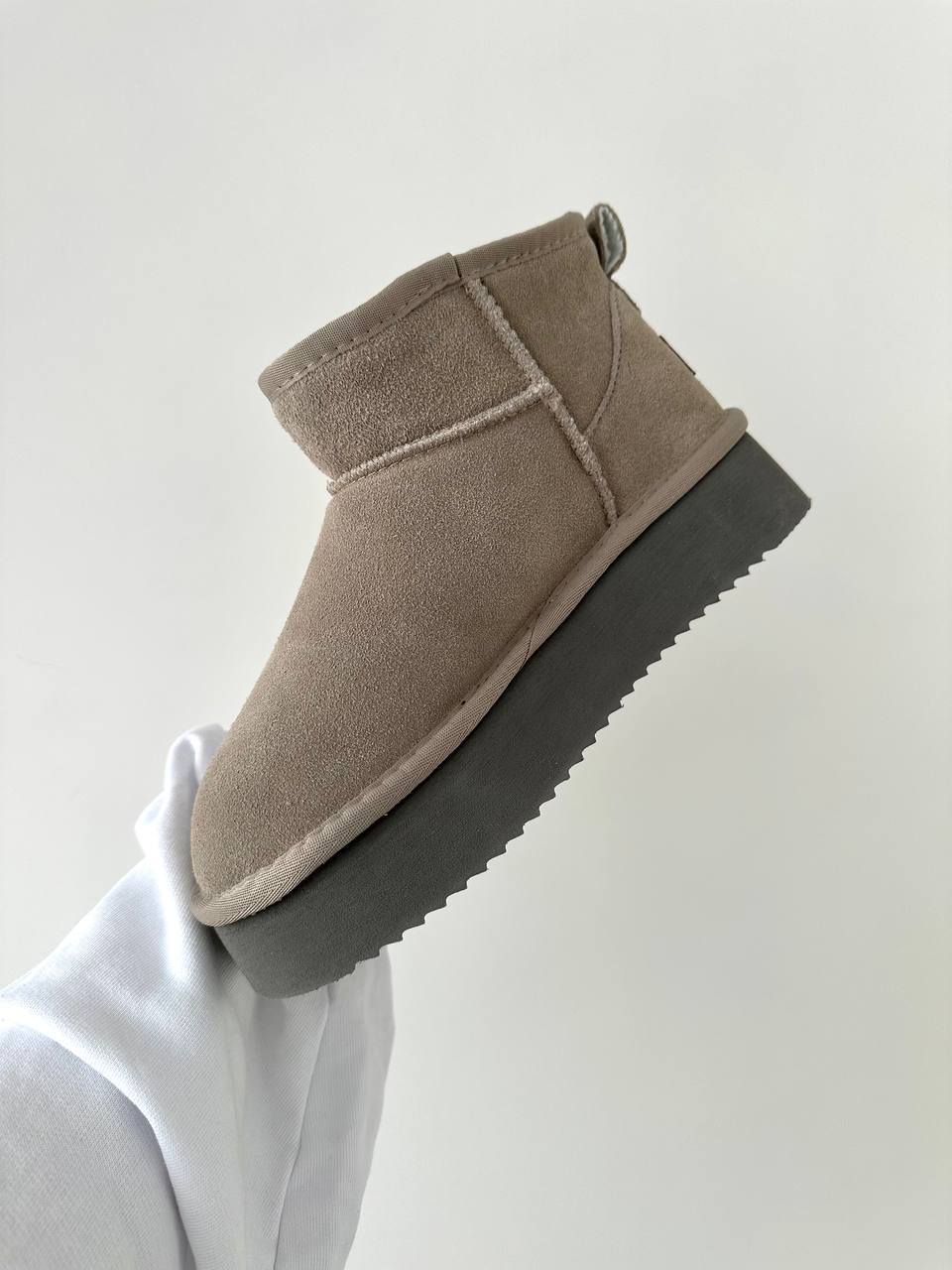 UGG Classic Ultra Mini Platform Khaki - oceanhype - 