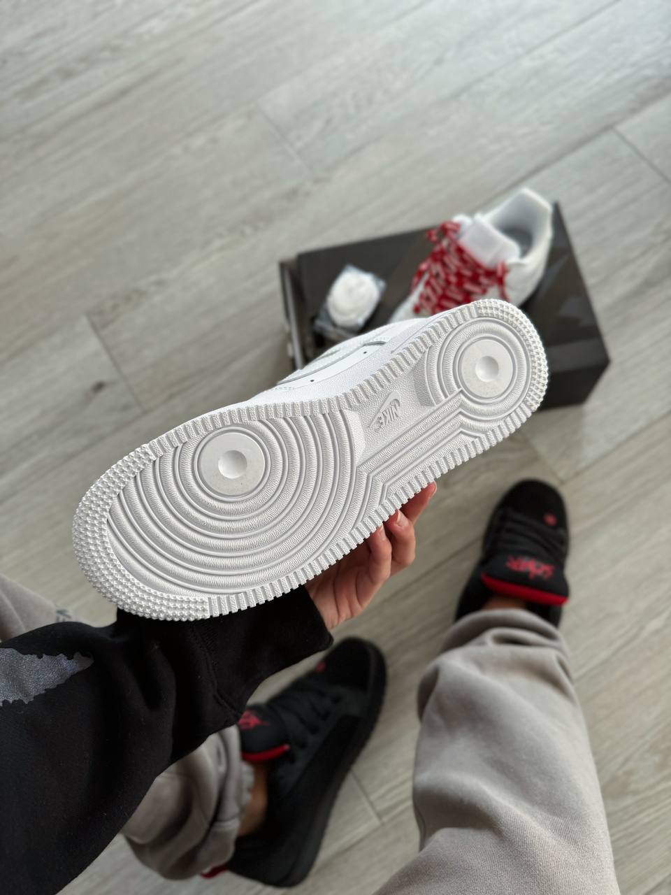 Nike Air Force 1 Low Supreme White - oceanhype - 