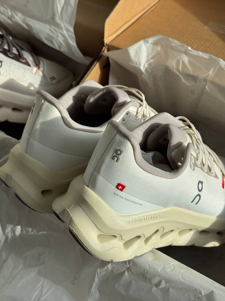 On Loewe x Cloudtilt White Beige - oceanhype - 