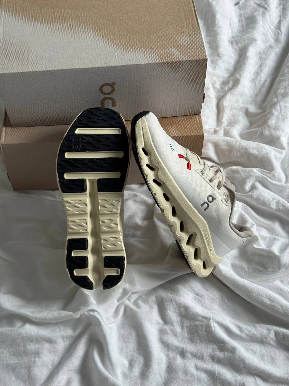 On Loewe x Cloudtilt White Beige - oceanhype - 