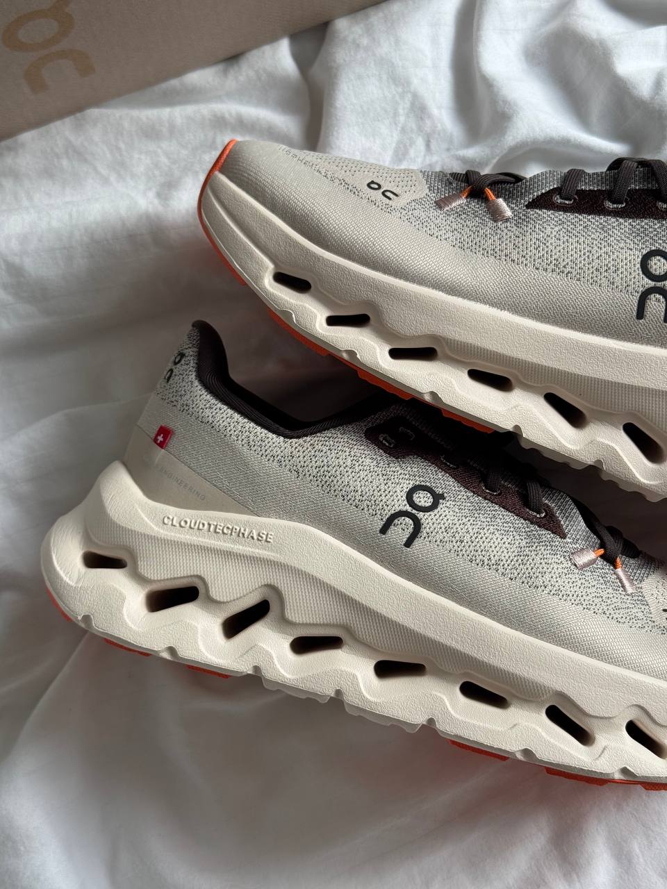 On Loewe x Cloudtilt Beige Black Orange - oceanhype - 