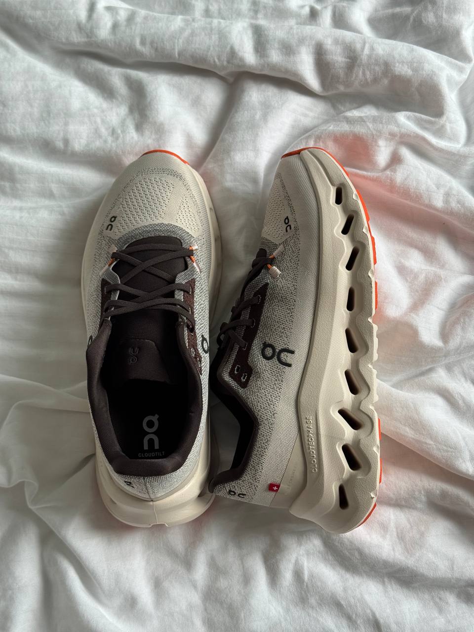 On Loewe x Cloudtilt Beige Black Orange - oceanhype - 