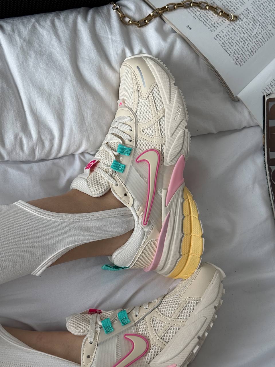 Nike V2K Runtekk Beige Pink Blue - oceanhype - 
