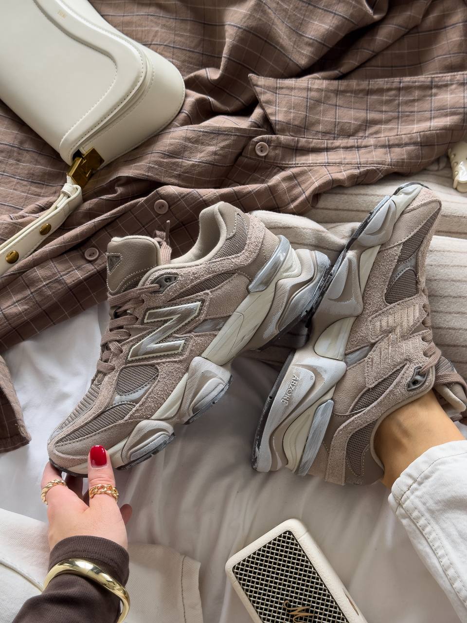 New Balance 9060 Mushroom - oceanhype - 