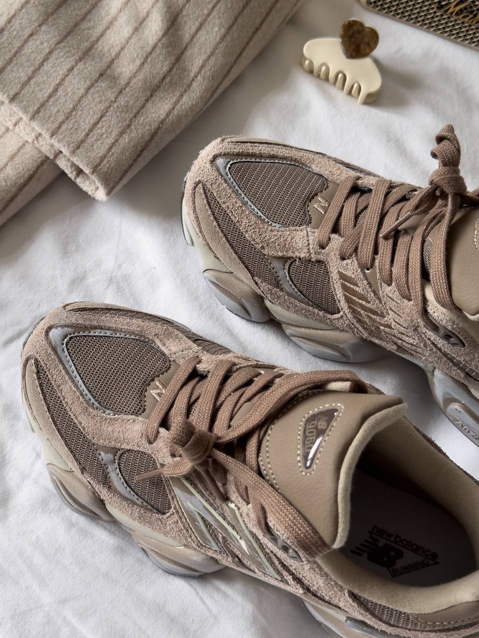 New Balance 9060 Mushroom - oceanhype - 