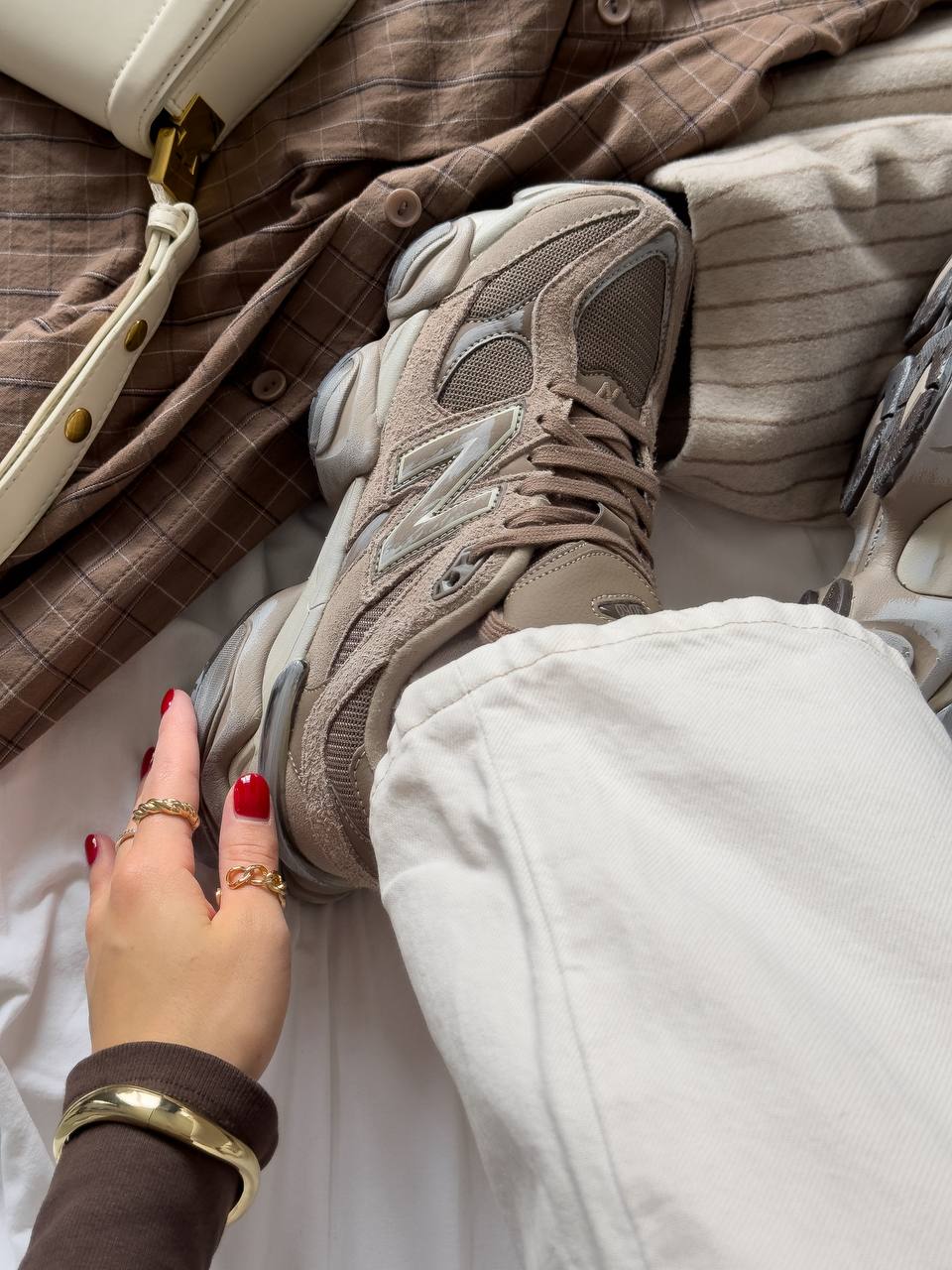 New Balance 9060 Mushroom - oceanhype - 