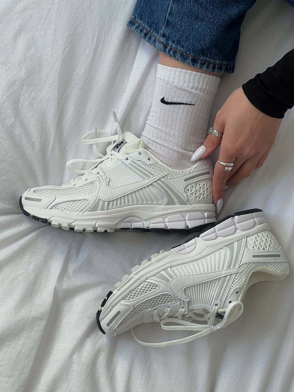 Nike Zoom Vomero 5 White - oceanhype - 