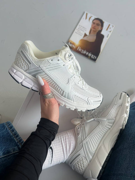 Nike Zoom Vomero 5 White - oceanhype - 