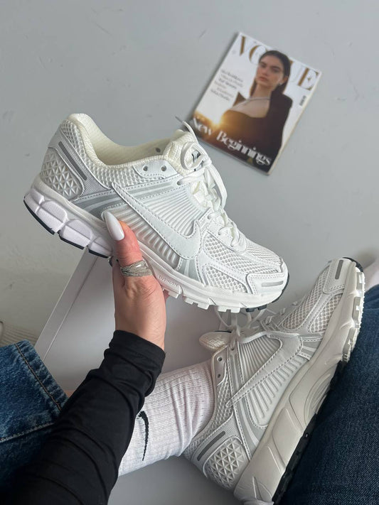 Nike Zoom Vomero 5 White - oceanhype - 