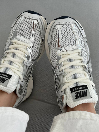 Nike Zoom Vomero 5 Photon Dust Metallic Silver - oceanhype - 