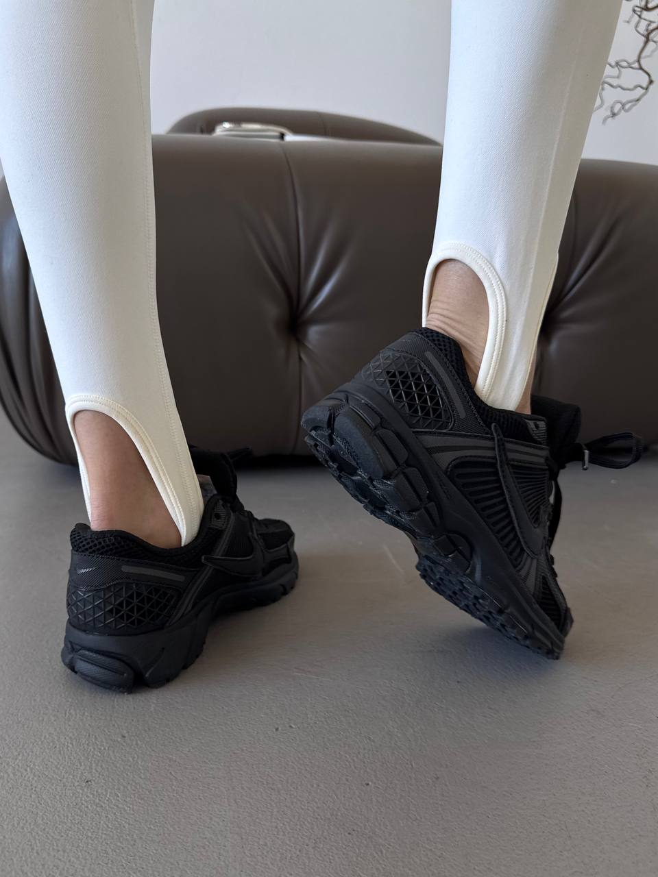 Nike Air Zoom Vomero 5 Black - oceanhype - 