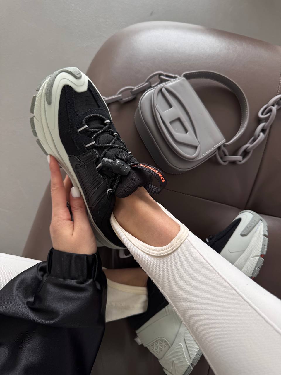 Nike Zoom Vomero Roam Black Light Silver - oceanhype - 