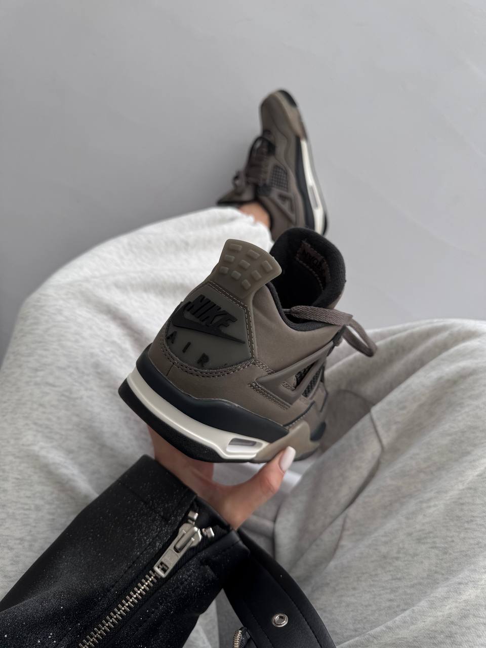 Nike Jordan 4 Retro Cave Stone - oceanhype - 