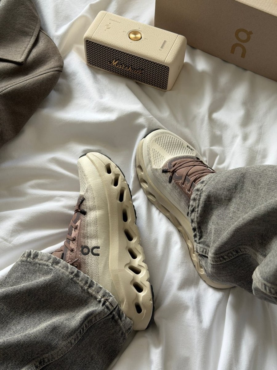 On Loewe x Cloudtilt Clove Sand - oceanhype -