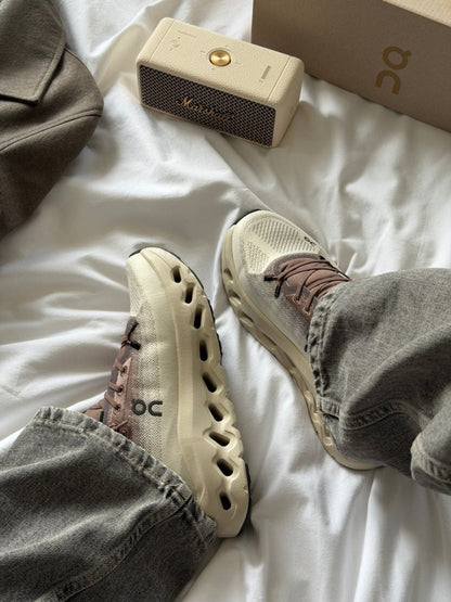 On Loewe x Cloudtilt Clove Sand - oceanhype -