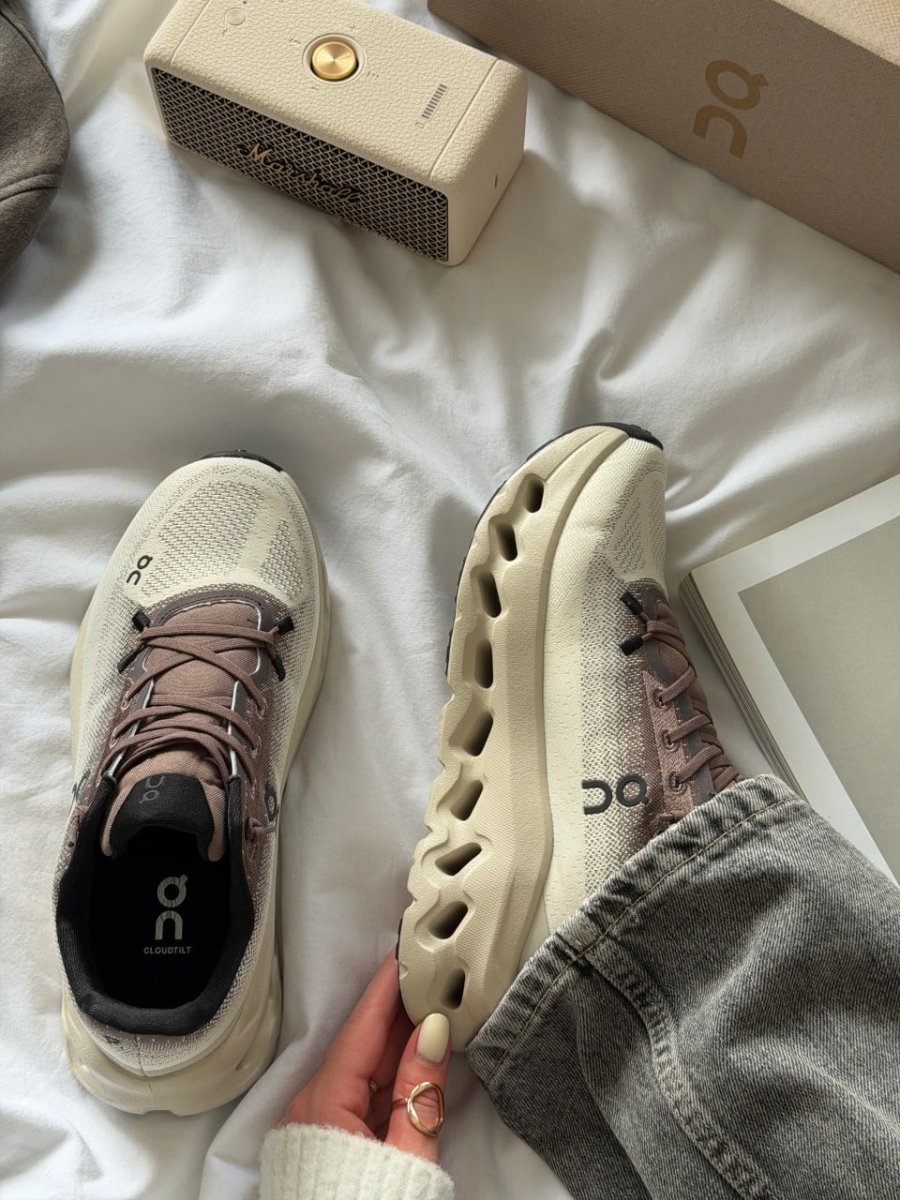 On Loewe x Cloudtilt Clove Sand - oceanhype -