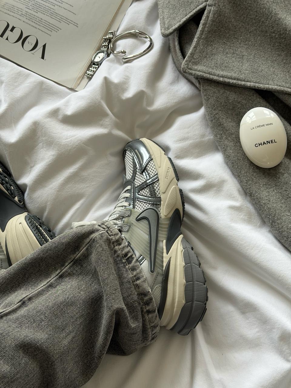 Nike V2K Runtekk Summit White Metalic Silver - oceanhype -