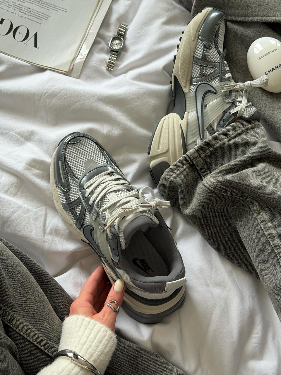 Nike V2K Runtekk Summit White Metalic Silver - oceanhype -