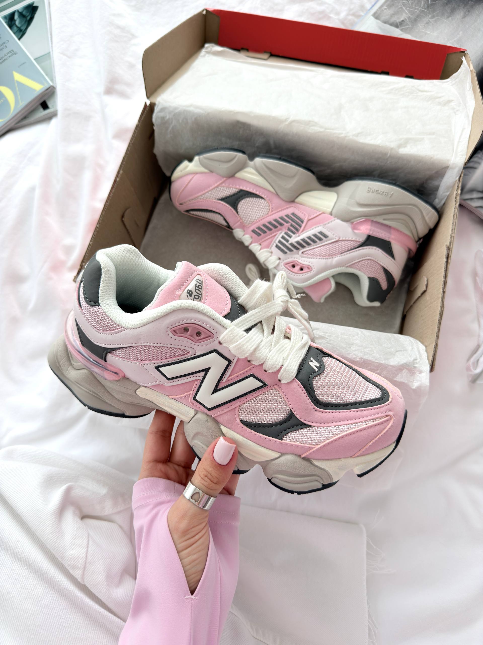 New Balance 9060 Pink Granite