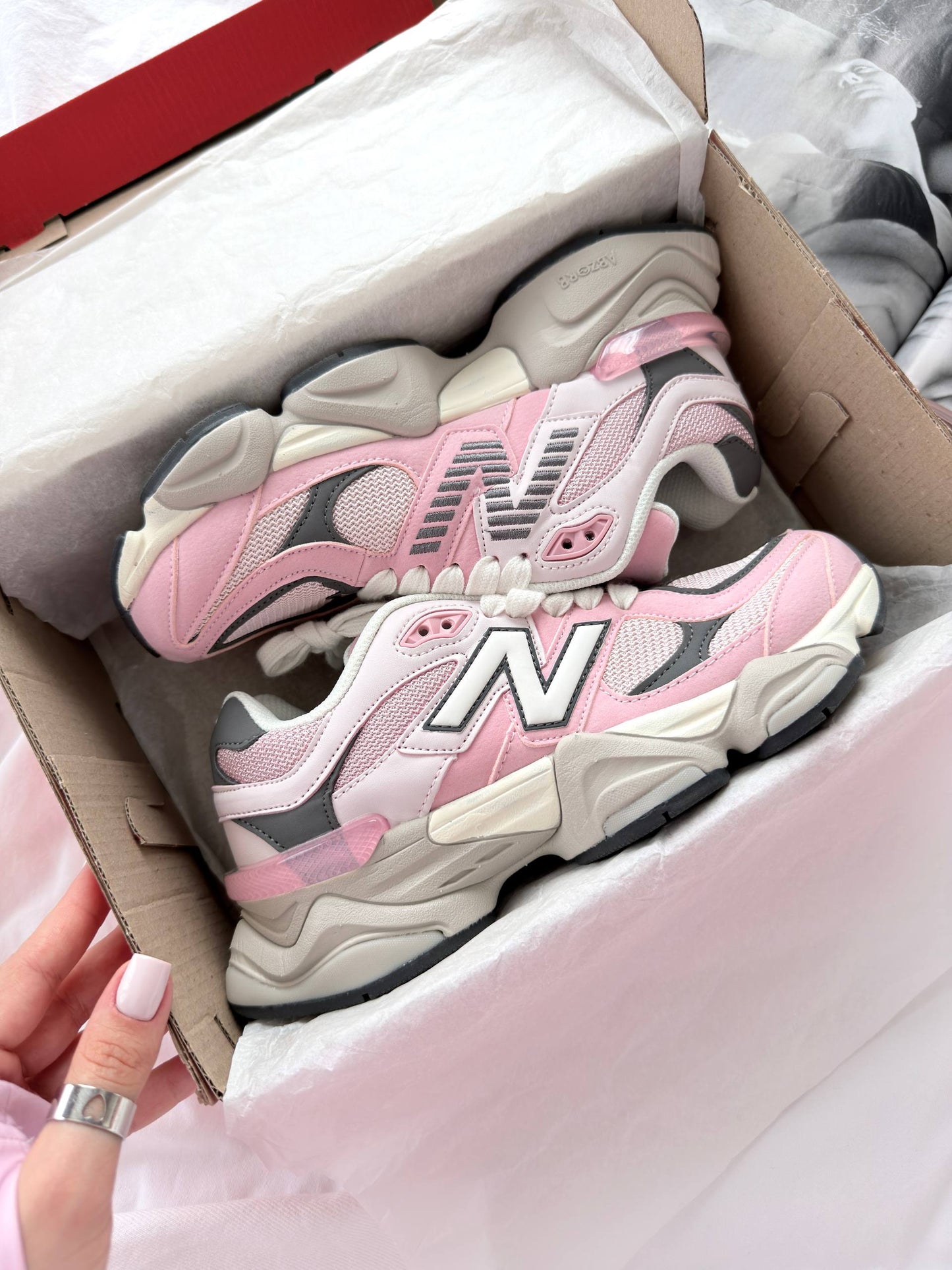 New Balance 9060 Pink Granite